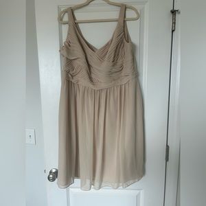 David’s Bridal Short Chiffon Bridesmaid Dress Champagne